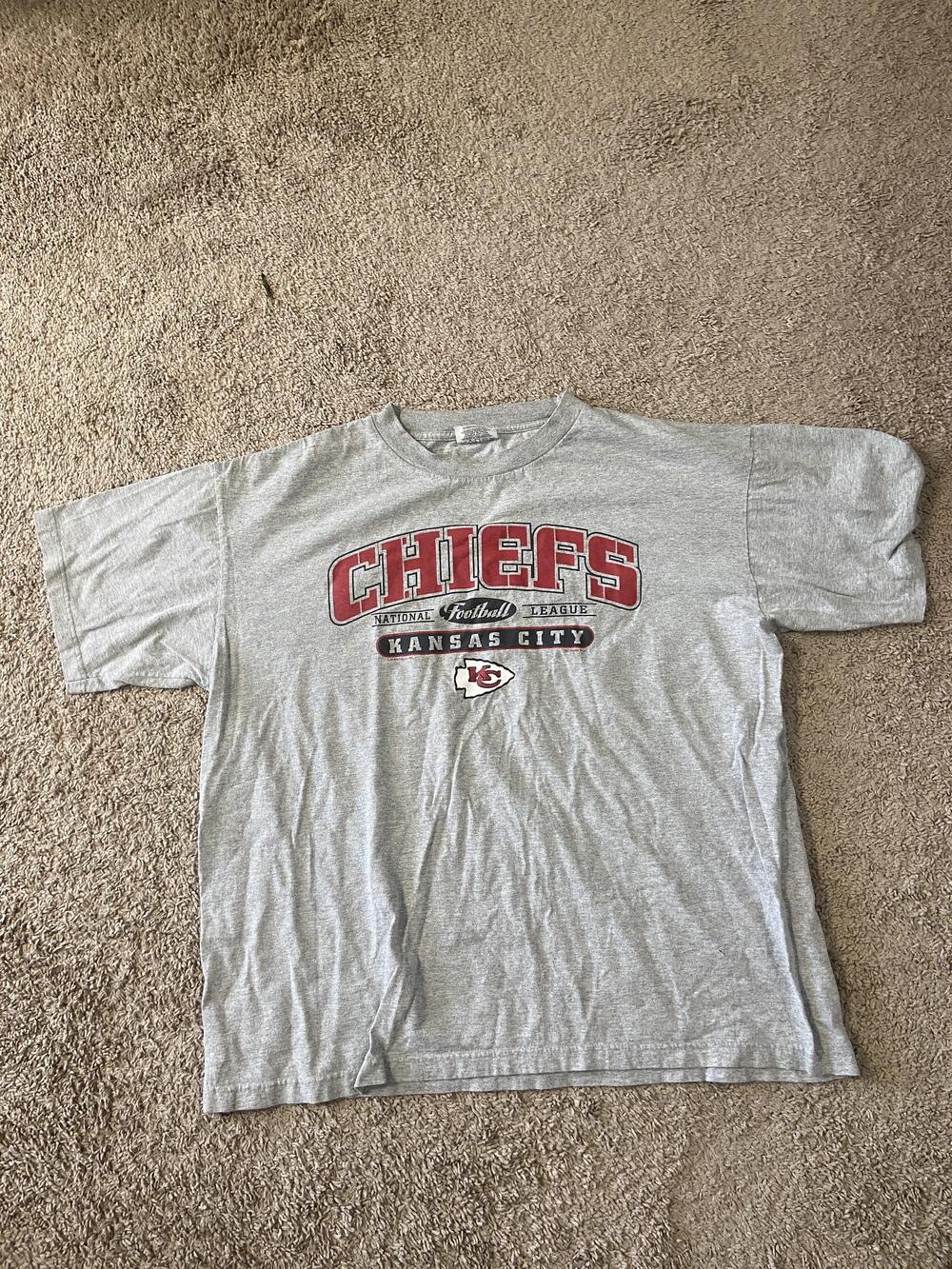 Vintage Kansas City Chiefs Shirt Mens 2XL Gray NFL Football CSA Tee 2000s